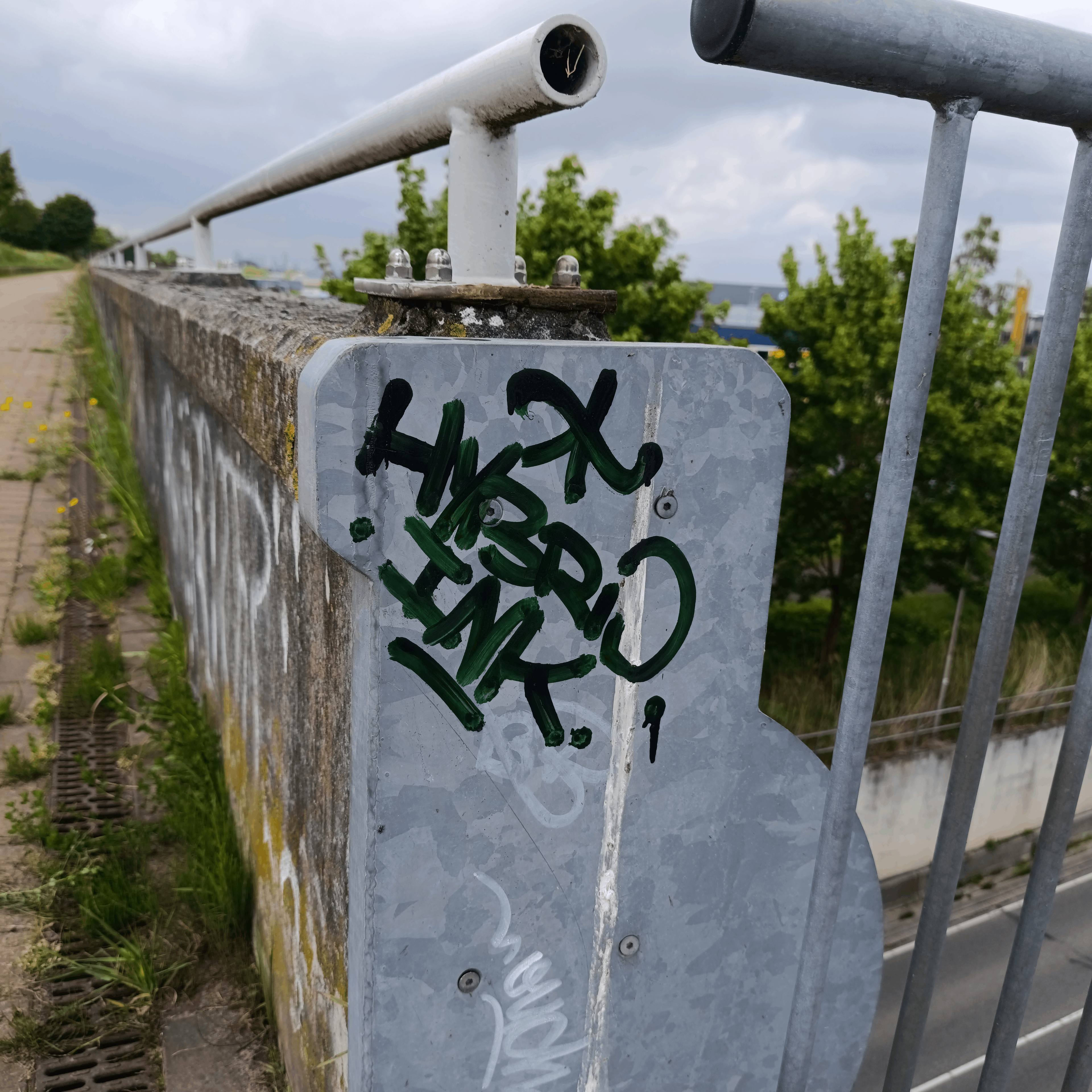 Squeeze Marker